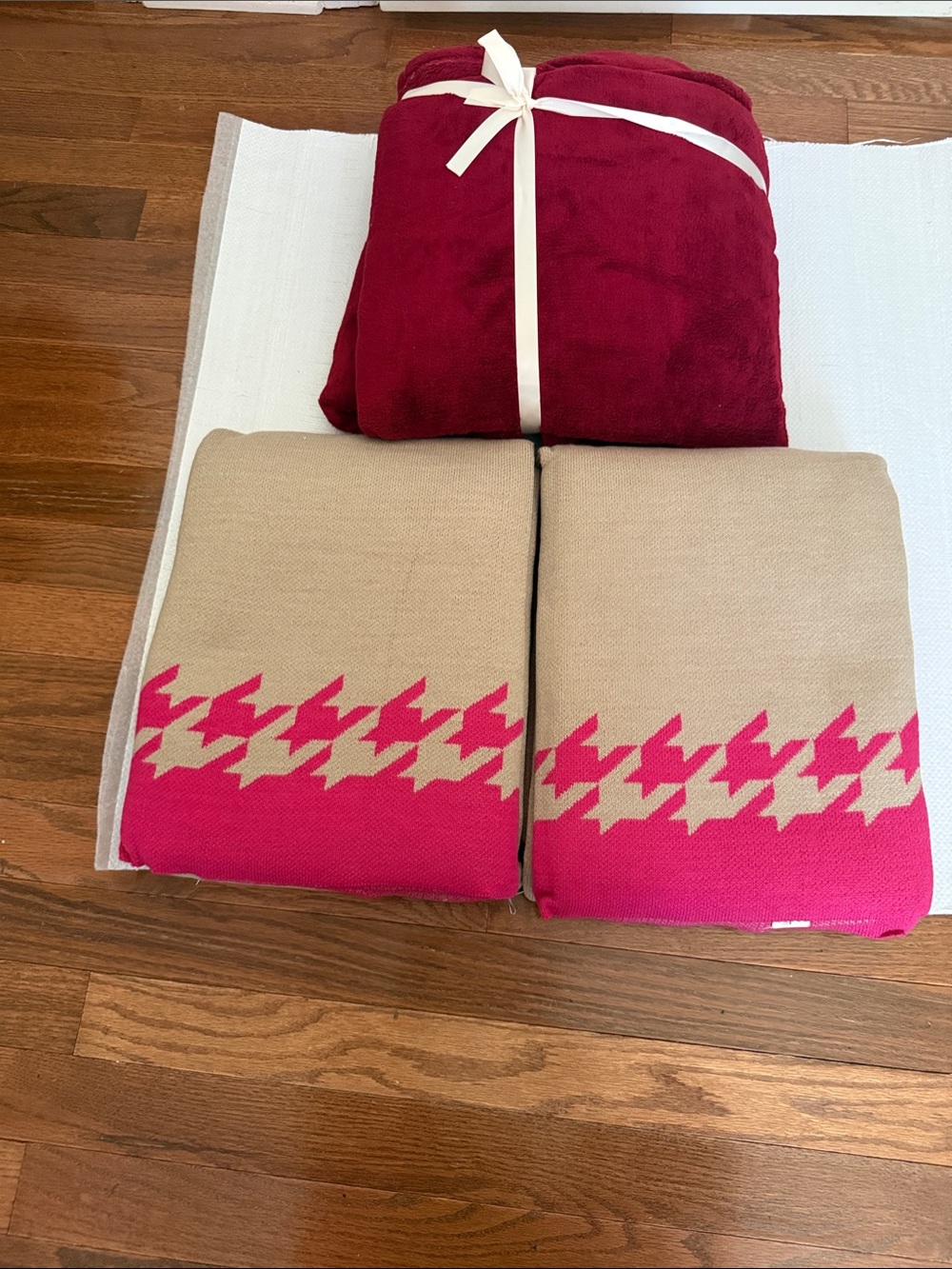 Liz Claiborne Red Plush Throw with Beige and Hot Pink Accent Throws - Set